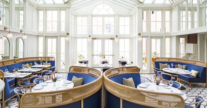 dining room in blue hen restaurant